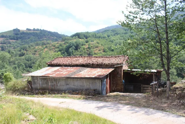 CASERIO CON TERRENO EN SUMBILLA - foto 5
