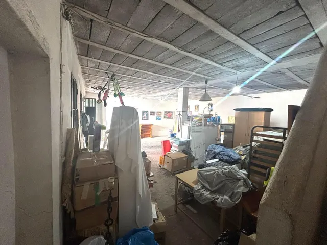 Oportunidad única en Alcalá del Río: Local de dos plantas de - foto 3