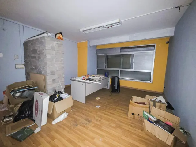 Segunda planta de edificio de oficinas en alquiler en Barberá del Vallés — 13