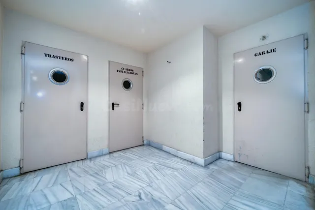 Garaje 13m² en venta - Zona Monte el Pilar - foto 5