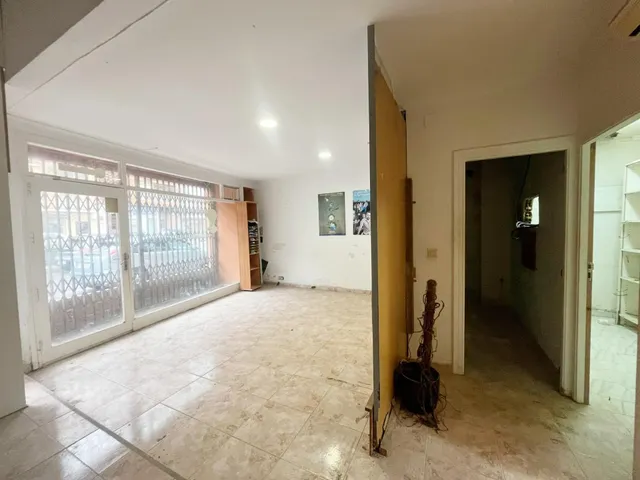 ¡SE VENDE LOCAL COMERCIAL EN EL CENTRO DE DENIA IDEAL PARA INVERSORES O EMPREMDEDORES! — 7