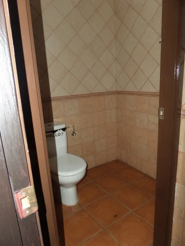 Estupendo local comercial en venta y en alquiler en plena calle Ramón y Cajal — 7