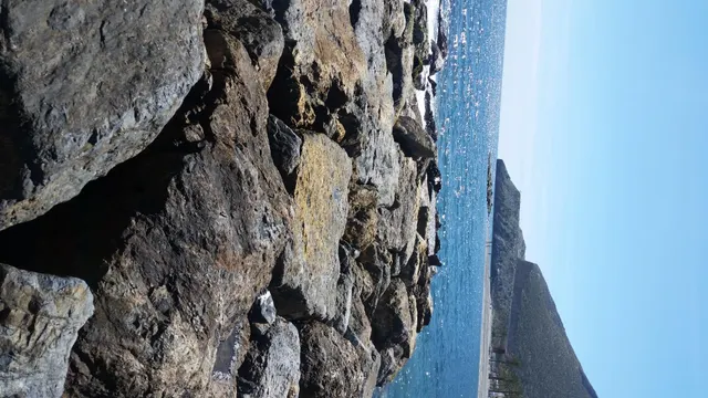 DOS SOLARES INDEPENDIENTES EN EL CASCO ANTIGUO DE GUALCHOS — 24