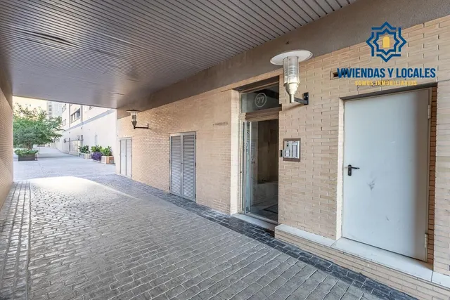 Ático dúplex en Campus de la Salud — 28