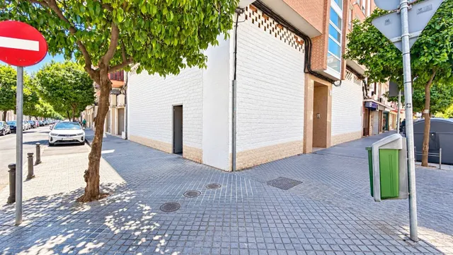 LOCAL COMERCIAL EN ESQUINA EN CIUDAD JARDÍN, CÓRDOBA – 198 m2 – 149.900 € — 14