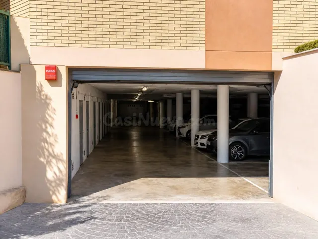 Plaza de parking en venta en Cap Salou - foto 2