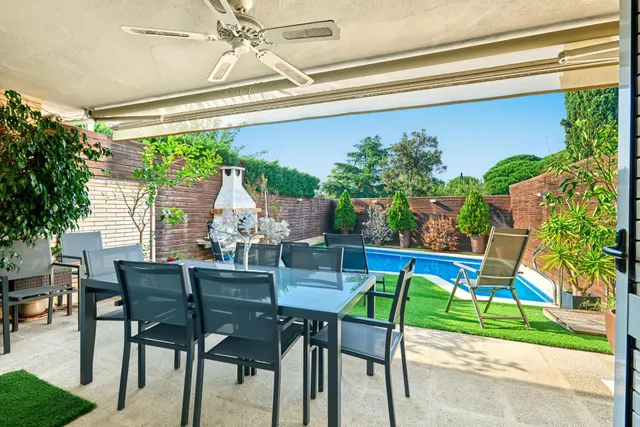 Exclusiva casa con piscina , ascensor y placas solares en llavaneres — 7