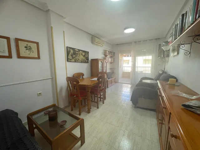 Apartamento de 2 dormitorios con garaje y trastero en Guardamar del Segura — 6