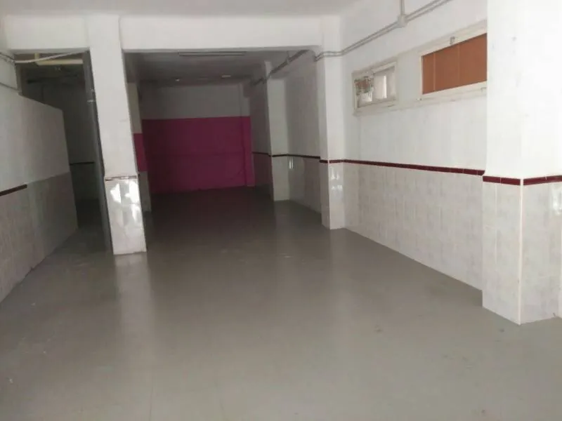 +SE VENDE LOCAL COMERCIAL EN ZONA CENTRO DE MOLINA DE SEGURA++