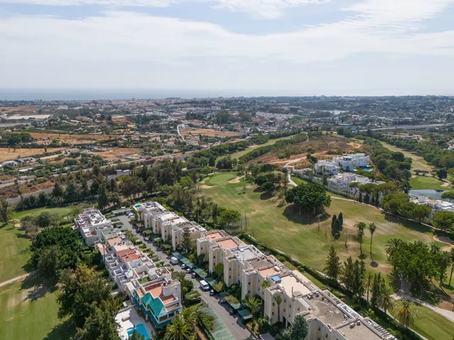 Adosado 2 habitaciones 375m² en venta - El Madroñal — 24