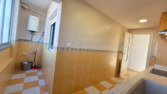 Piso reformado en venta en Paterna, entre el Parque Central  - foto 4