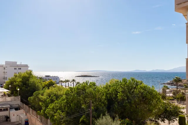 Ático con balcón, terraza y vistas al mar en Cala Estancia, Palma de Mallorca — 36