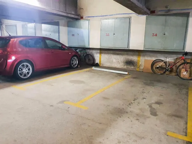 Plaza de parking y trastero a la venta, en El Pla de Martorell — 16