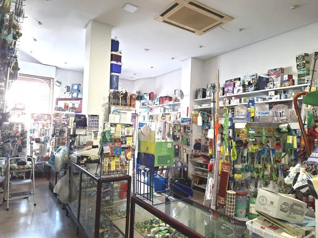 Local en Venta en Cáceres con Negocio Funcionando — 22