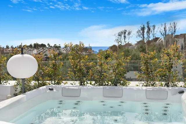 Contemporanea villa en Milla de Oro, Marbella — 49