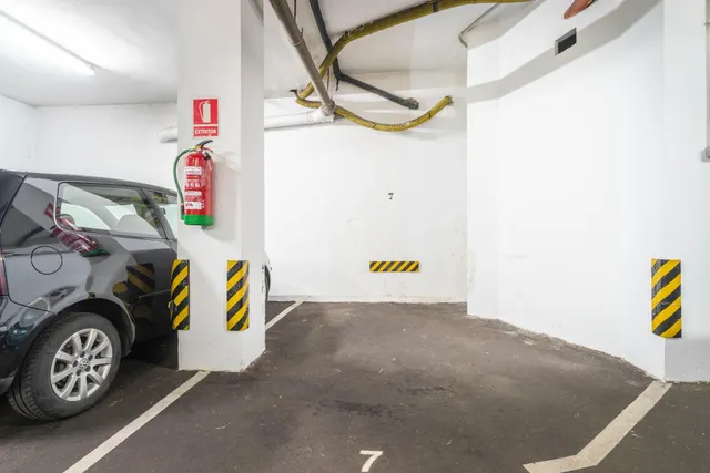 Piso en Silla del Rey, Oviedo — 28