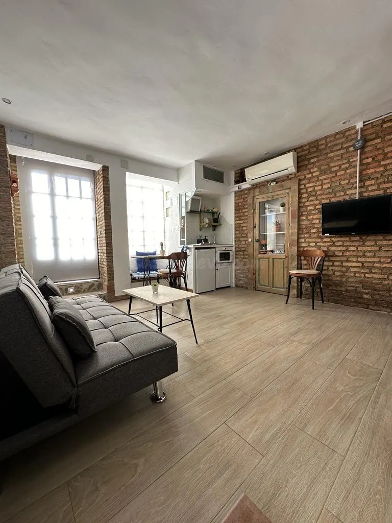 Apartamento amueblado en alquiler