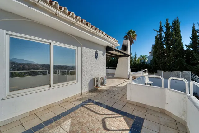 Chalet 4 habitaciones 448m² en venta - Marbella — 23