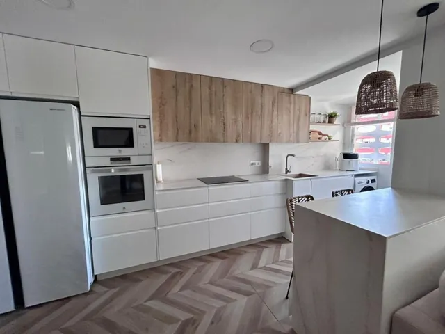 Venta de Piso 3 Dormitorios 2 Baños Balcón Reformado — 17
