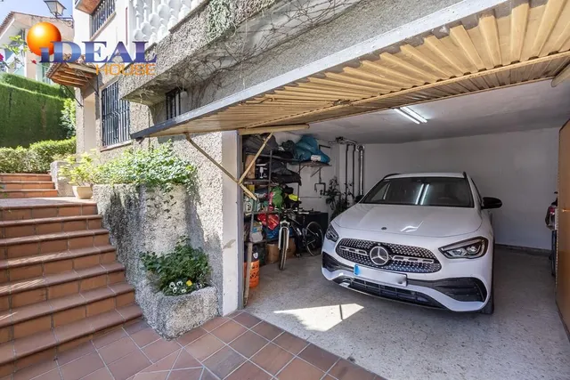 Chalet en Pinos Genil — 35