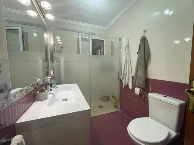 Amplio apartamento de 4 dormitorios con patio privado y solárium en Rojales — 19