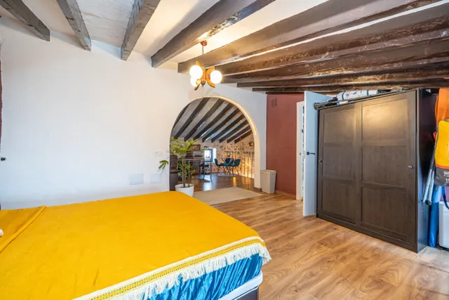 Casa de pueblo reformada con jardín en Campanet — 23