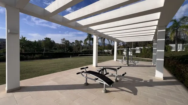 Ático 3 habitaciones 134m² en venta - Zona Las Mesas — 38