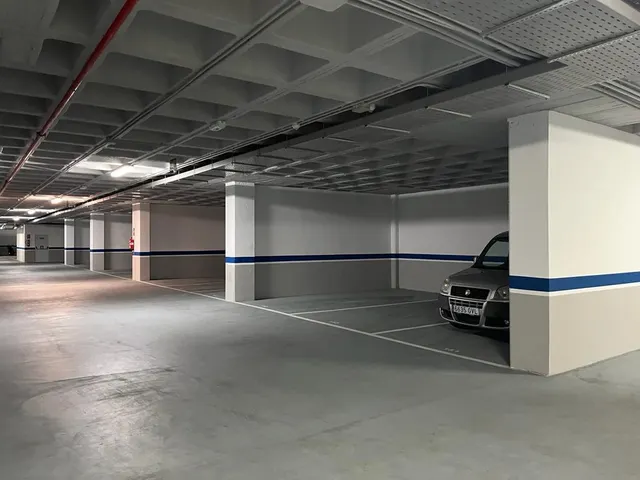 Se vende precioso apartamento en Benidorm con 2 dormitorios, parking y trastero — 32