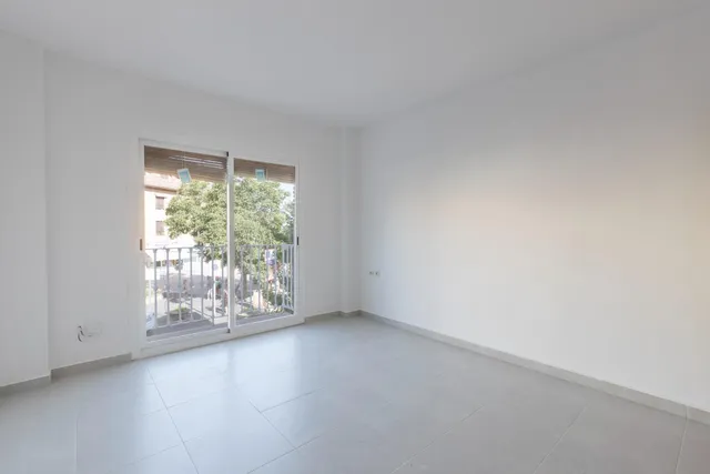 PISO EN MONACHIL DE 3 DORMITORIOS — 3