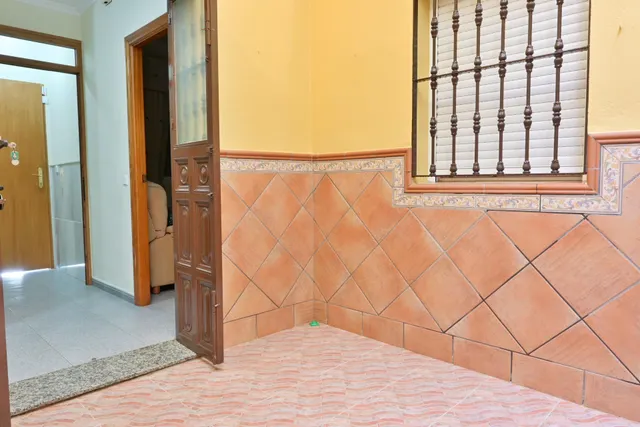 Se vende casa en Alcalá de Guadaíra. — 16