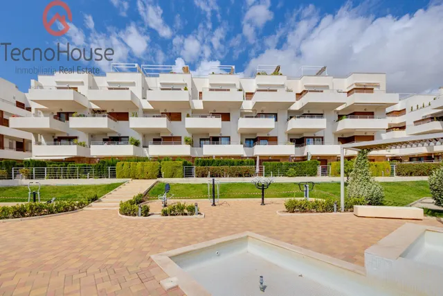 Moderno Piso en Residencial Terrazas De Campoamor con Vistas al Mar — 47