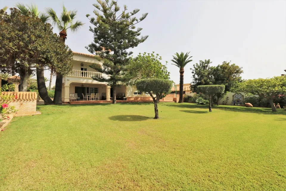 GRAN VILLA EN LA EXCLUSIVA ZONA DE CABO ROIG