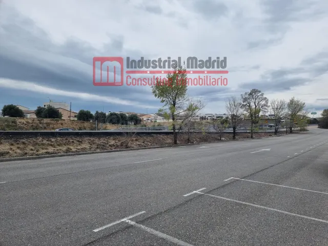 PARCELAS INDUSTRIALES, COMERCIALES Y HOTELERAS EN UBICACIÓN  - foto 3