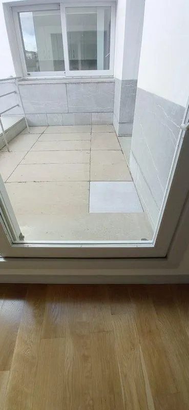 PISO CON TERRAZA EN ALQUILER EDIFICIO ZAIDA EN GRANADA — 8