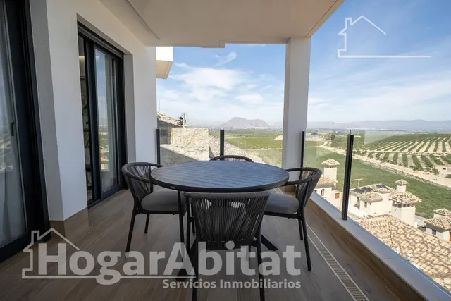 PRECIOSO ADOSADO A ESTRENAR CON PISCINA PRIVADA Y TERRAZA — 13