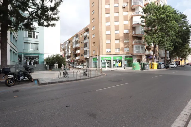 Magnífica vivienda en Ángel Bruna, haciendo esquina, de 4 do - foto 2