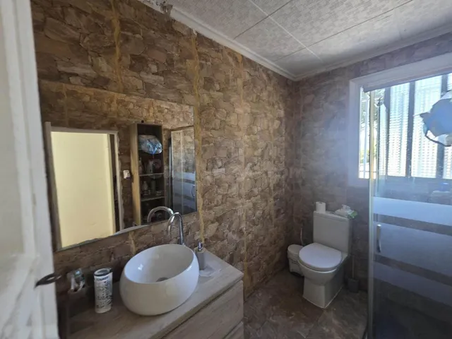 IDEAL PARA INVERSORES · CASA A CUATRO VIENTOS EN VENTA EN CA - foto 4