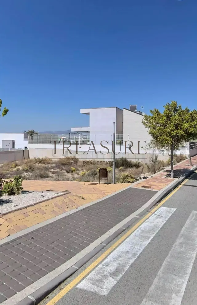 Terreno en venta en la prestigiosa urbanización La Quinta (M - foto 5