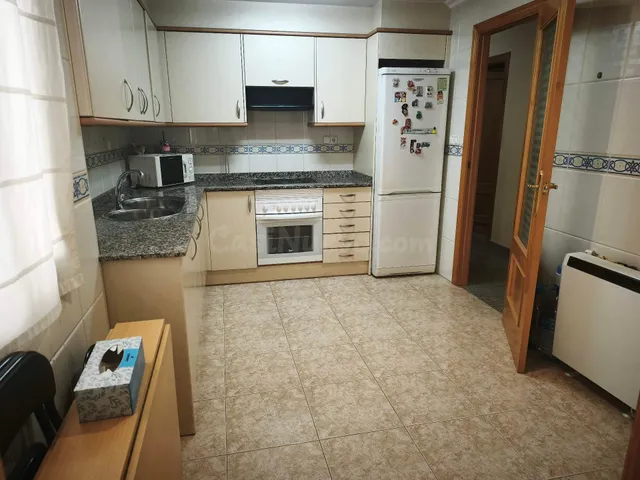OPORTUNIDAD - VIVIENDA EN MUY BUEN ESTADO CON GARAJE, TRASTE - foto 4