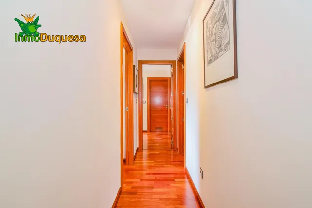Ático duplex con terraza de 61 m2, plaza de aparcamiento, trastero, piscina comunitaria, padel - PTS. — 14
