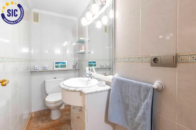 Se vende amplio piso en zona céntrica de Torrent — 32