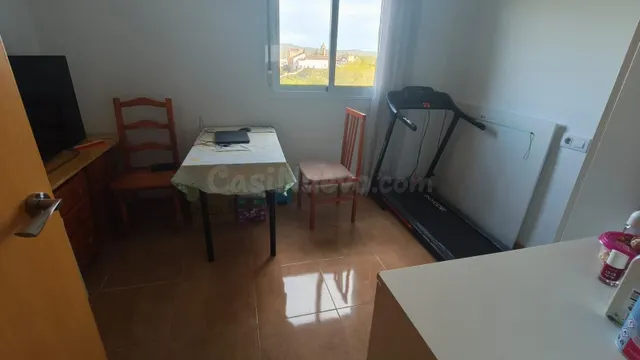 ¡Tu nuevo hogar en el corazón de Cabra por solo €135.000! - foto 4