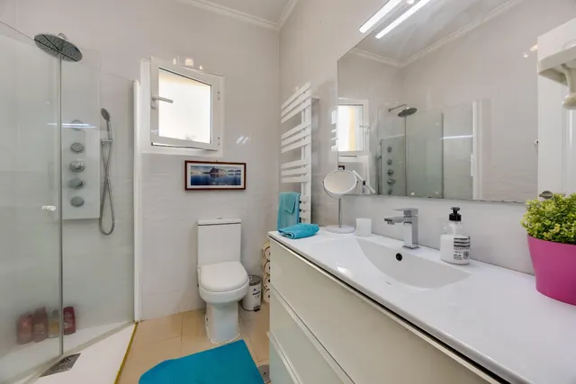 Venta de Villa Independiente con piscina Villamartín Orihuela Costa — 31