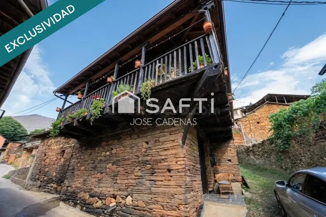 ¡Oportunidad única! Espectacular casa rural tradicional  con huerto de regadío y vistas a la montaña. — 38