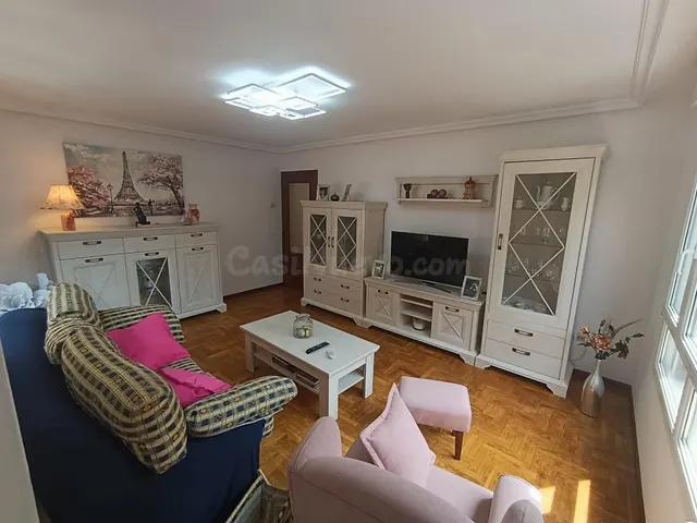 Piso de 3 dormitorios en Juan XXIII, Avilés - foto 5