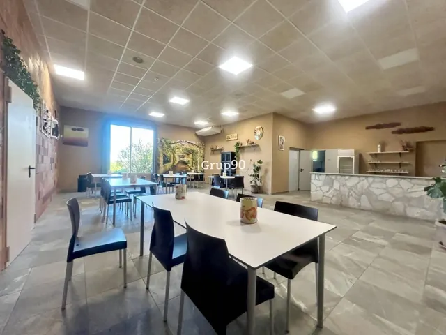 ? FINCA EN VENTA EN PUIGVERD DE LLEIDA  Un espacio excepcional con infinitas posibilidades, a solo 10 minutos de Lleida — 24