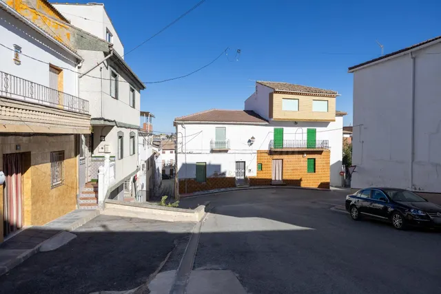 !! Amplia vivienda en pleno centro a precio irresistible!! - foto 4