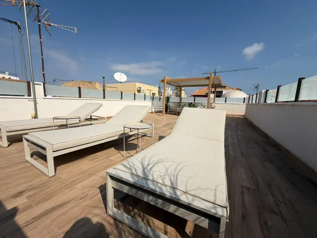 Espectacular vivienda reformada con parcela de 200 m2, terraza y solárium cerca de Playa del Cura — 18