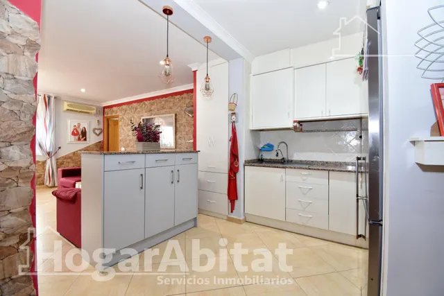 Inmejorable ubicación en pleno centro y vistas despejadas en este ático dúplex exterior con terraza — 8