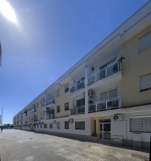 Amplio y Luminoso Piso en Coria del Río - ¡Tu Nuevo Hogar Te - foto 2